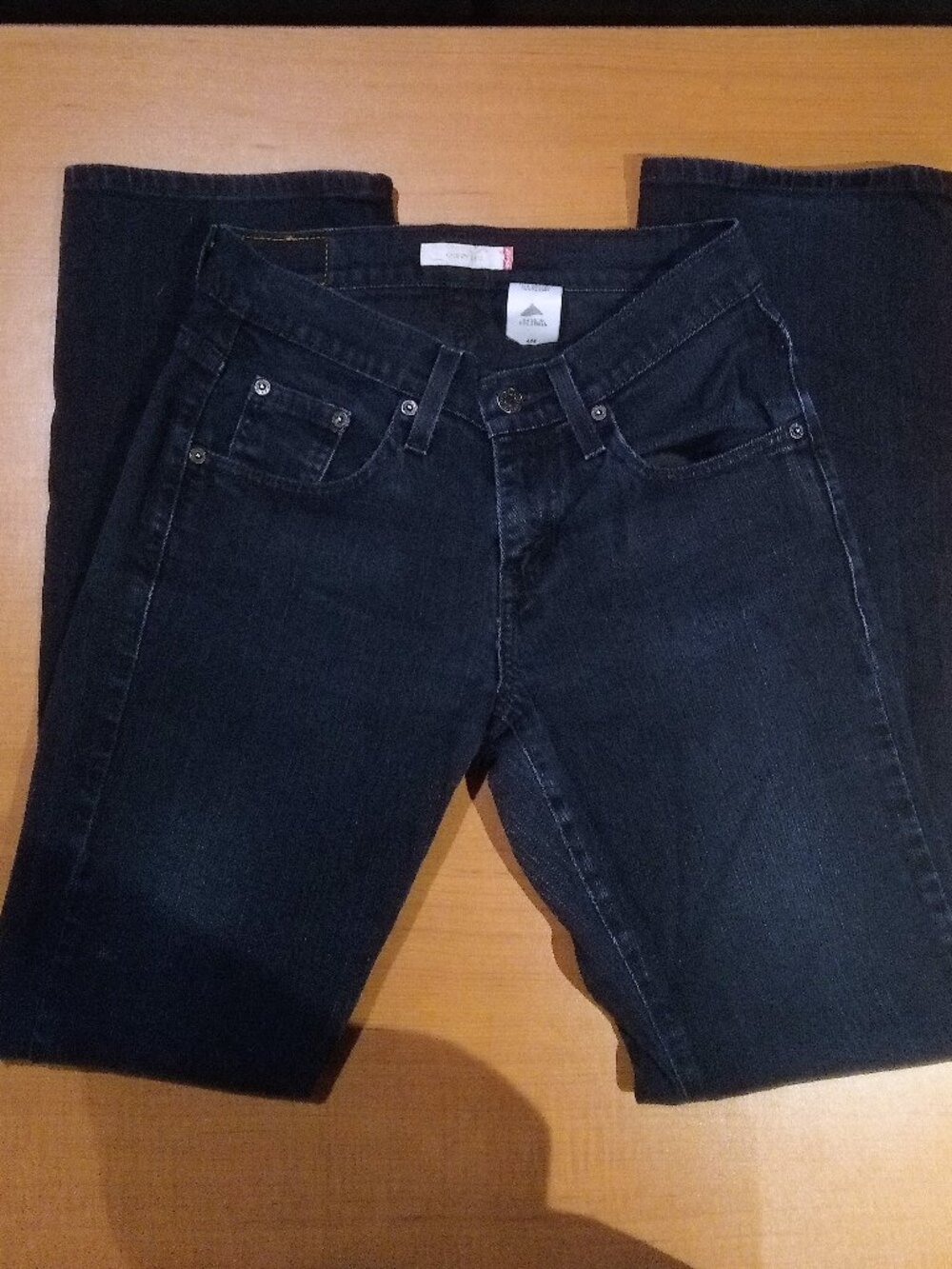 Levi's Women's Curvy Cut Jeans Size 4  #157